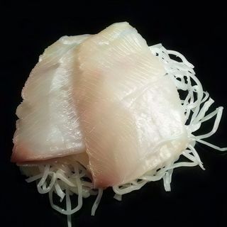 Sashimi Suzuki