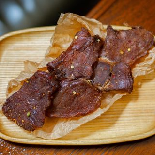 Мясні чіпси яловичі