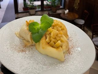 Млинці з яблуком