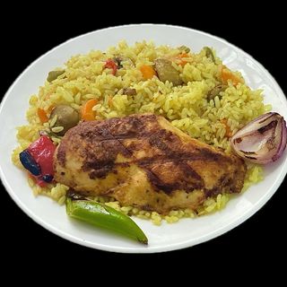 Piept de pui grill cu garnitura