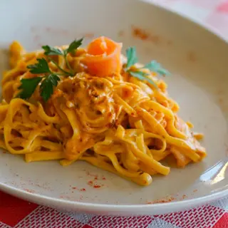 Fettuccine Salmone