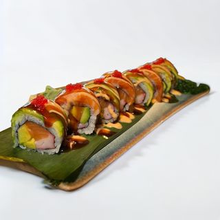 Dragón Roll Arcoiris Salmón (8 Pza.)