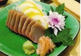 Sashimi de atún (8 uds.)