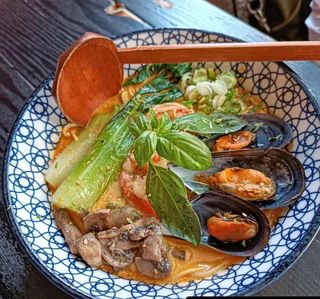 Ramen Thai Con Albahaca Limonera