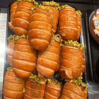 Cannoncino al pistacchio 