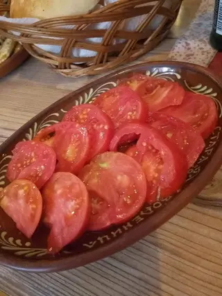 Paradajz salata