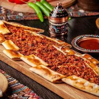 Kıymalı Pide (Pide with Ground Beef)