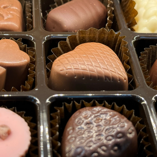 Caja marrón flores (9 Ud)