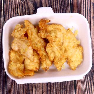 Панирано пилешко филе (100г)