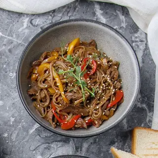 Wok қарақұмық кеспесімен/Wok с гречневой лапшой