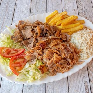 Menu Plato Kebab Grande Ensalada Patata frita Y Arroz