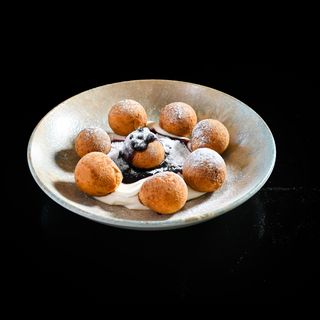 Mini papanași cu dulceață de afine / vișine sau ciocolată - 300 gr 
