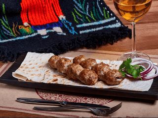 Люля-кебаб з фермерського курча (200/50/30g)