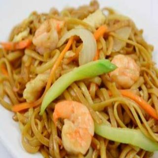 Tallarines Fritos Con Gambas