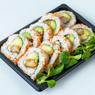 URAMAKI LANGOSTINO TEMPURA