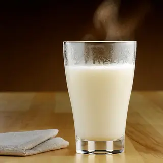 Lait chaud ( حليب ساخن )