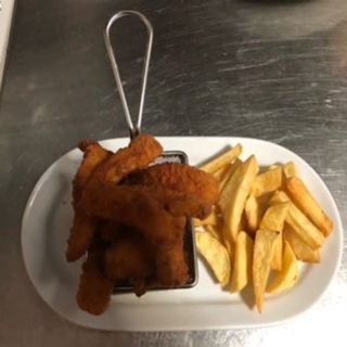 Finguers De Pollo Con Patatas