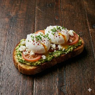 Smashed avocado eggs - vegetariano