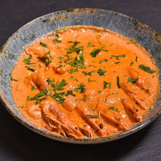 Creveți in sos de roșii cu feta-garides saganaki