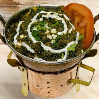 Saag De Pollo