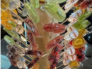 Натуральні льодяники в асортименті