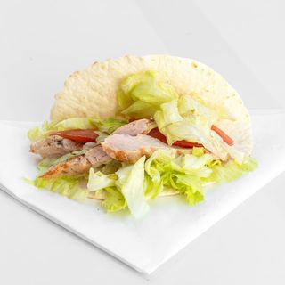 Такос с пилешко (100г)