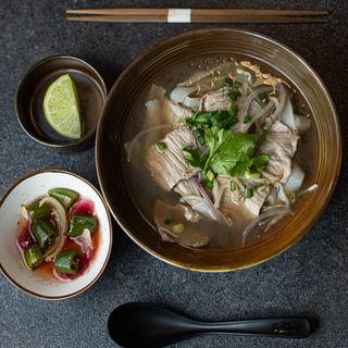 Традиционна супа Фо Бо с телешко (500г)