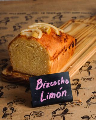 Bizcocho Casero De Limón (Porción)