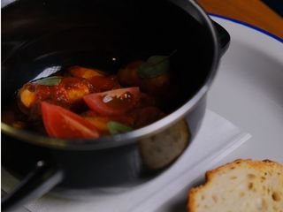 М’ЯСО МІДІЙ В ТОМАТНОМУ СОУСІ (160g)