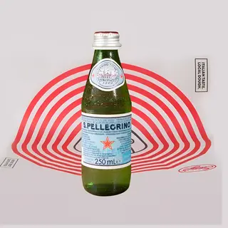 естествено газирана вода S. Pellegrino(330мл)