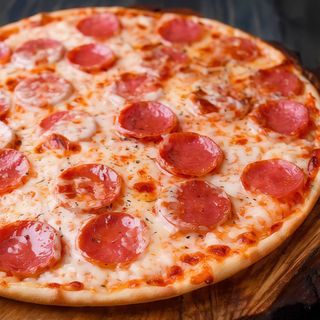 Pizza Pepperoni Grande (33 cm.)