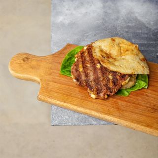 Gurmanska pljeskavica 250 g