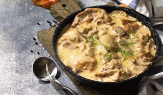 Pureći file u umaku od šampinjona