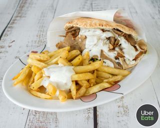 Pan pita + papas fritas + refresco