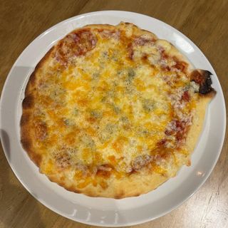 Pizza 4 Quesos (28 cm)