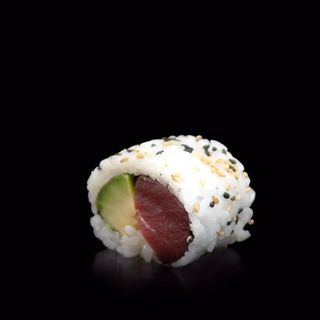 011. Uramaki De Atún (6 Pzs.)