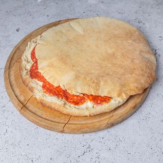 Lepinja sa kajmakom i kulenom