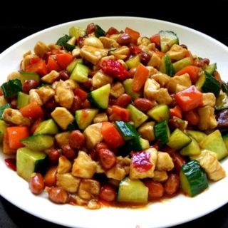  Pollo all'arachidi spezzati 碎米鸡丁