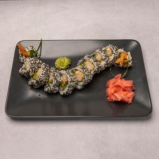 1. Uromaki halibut w tempurze, ogórek, rzodkiew, sezam 10szt