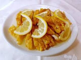 Pollo con salsa de limón