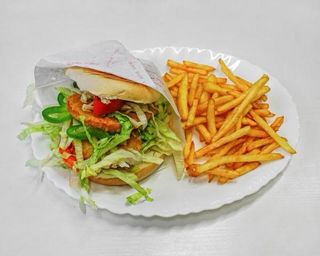 2 Hamburguesas + 2 Patatas + 2 bebidas