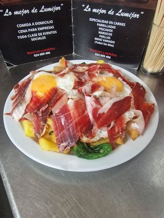 Huevos Rotos Con Jamón