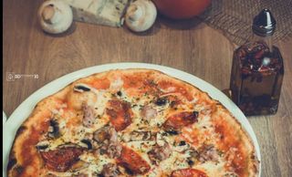 Pizza Bomba (Mediana)