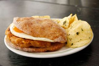 Sandes de Alheira com Ovo