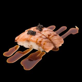 84 NIGIRI SAKE TARTUFO 2pz
