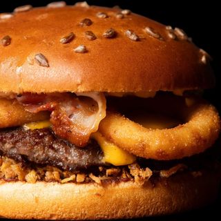 Onion Burger + Cartofi Prajiti