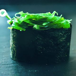 Гункан з чукою (1шт/40г)