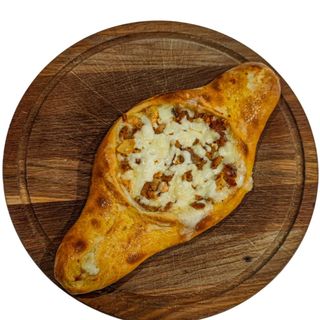 ХАЧАПУРІ ПО-АДЖАРСЬКИ "З КУРКОЮ" (450 г)