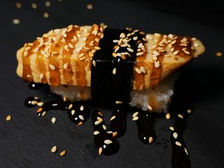 Нігірі з японським омлетом (35г)