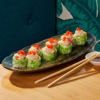 Spicy Scallop and Salmon Roll